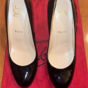 EUC Christian Louboutin Pumps